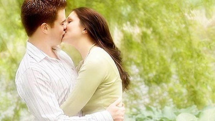 mo-hon-nhau-1 Nằm mơ thấy hôn nhau không hẳn là sẽ mang đến những điều tốt đẹp