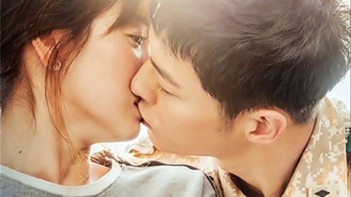 mo-hon-nhau-3 Chiêm bao thấy đang hôn nhau với người mình ghét