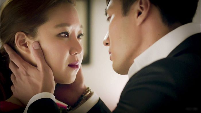 mo-hon-nhau-5 Chiêm bao thấy đang hôn người nổi tiếng